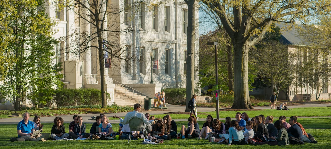 Class outdoors on the AU quad.