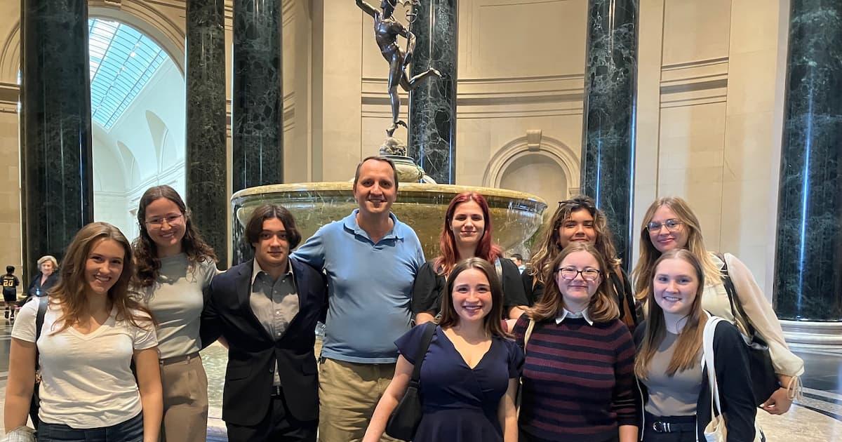 Students in front of the National Gallery of Art's Mercury fountain