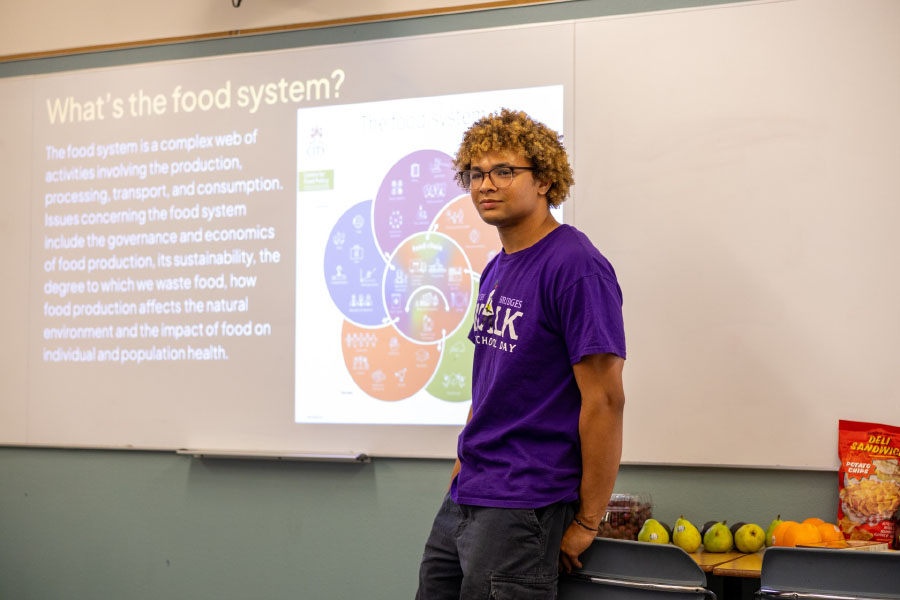 Garrett Washington presenting on the food system