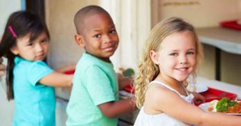 Children in a school lunch line