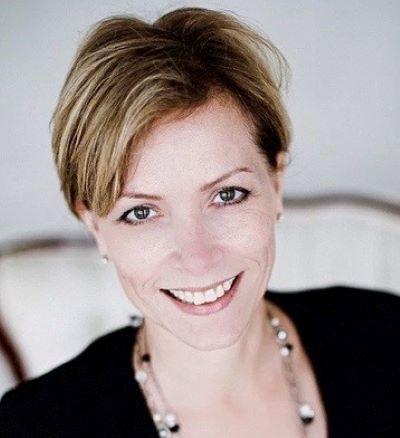 Julie Barnes Julie Barnes